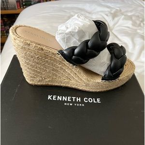 Kenneth Cole New York Womens Olivia Braid Black Wedge Sandals Shoes NWT